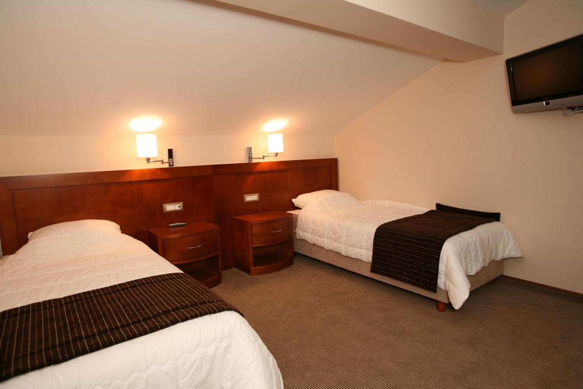 Spa & Wellness Hotel Pinia Malinska Eksteriør bilde