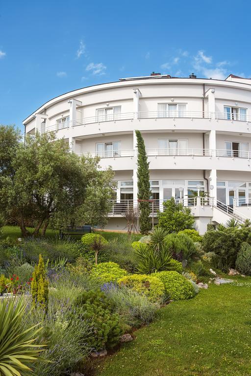 Spa & Wellness Hotel Pinia Malinska Eksteriør bilde