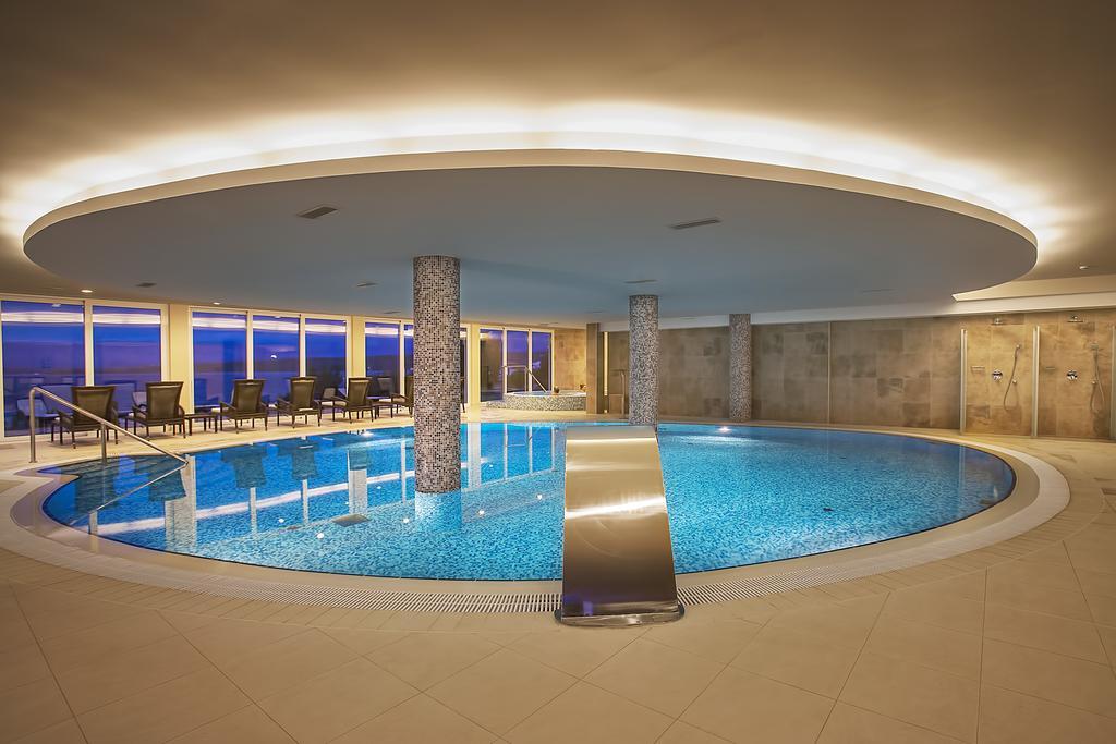 Spa & Wellness Hotel Pinia Malinska Eksteriør bilde