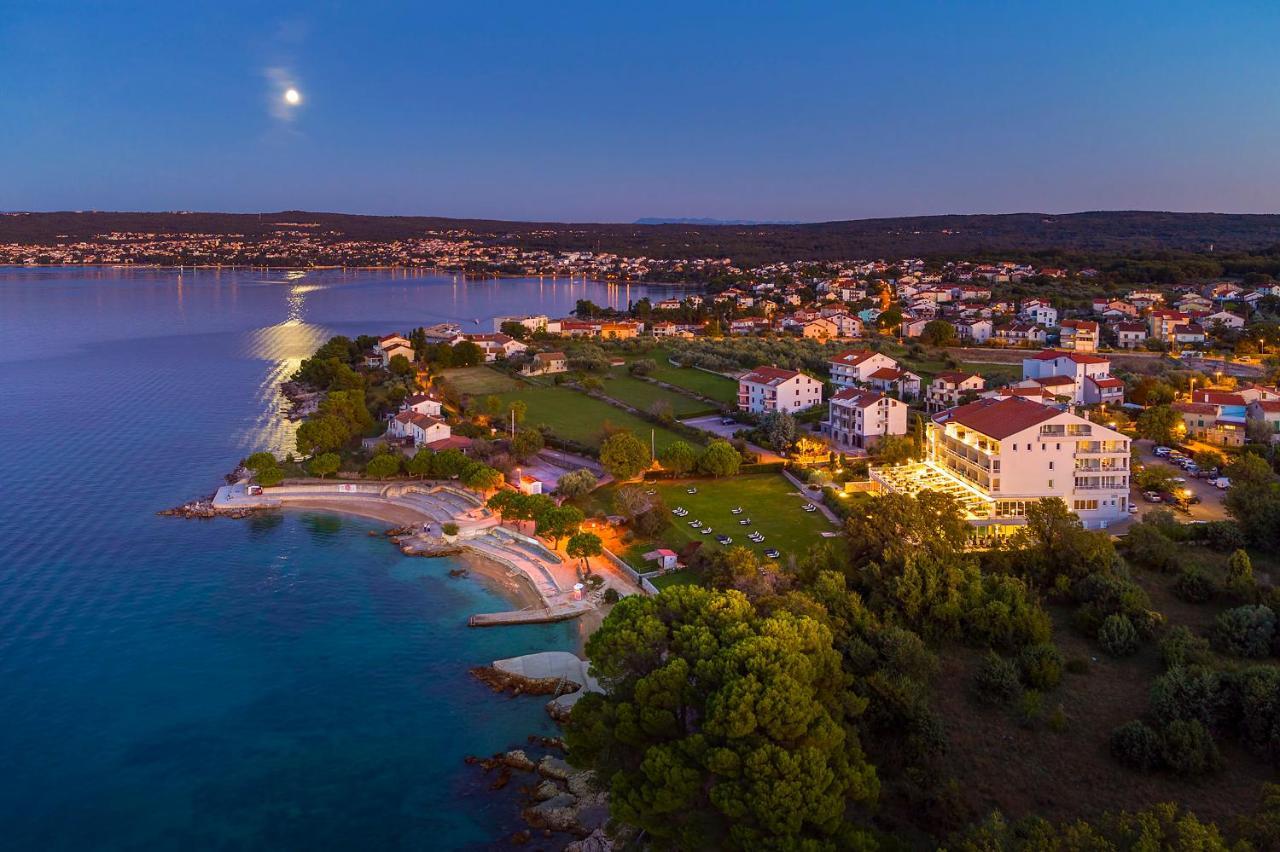 Spa & Wellness Hotel Pinia Malinska Eksteriør bilde